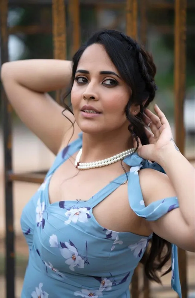 Anchor Anasuya Bharadwaj Latest Photoshoot_15