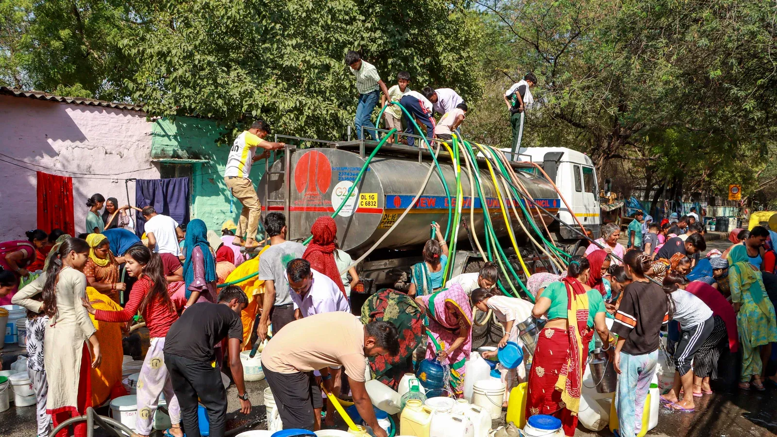 Delhi_water_crisis_1716975166420_1716975166632