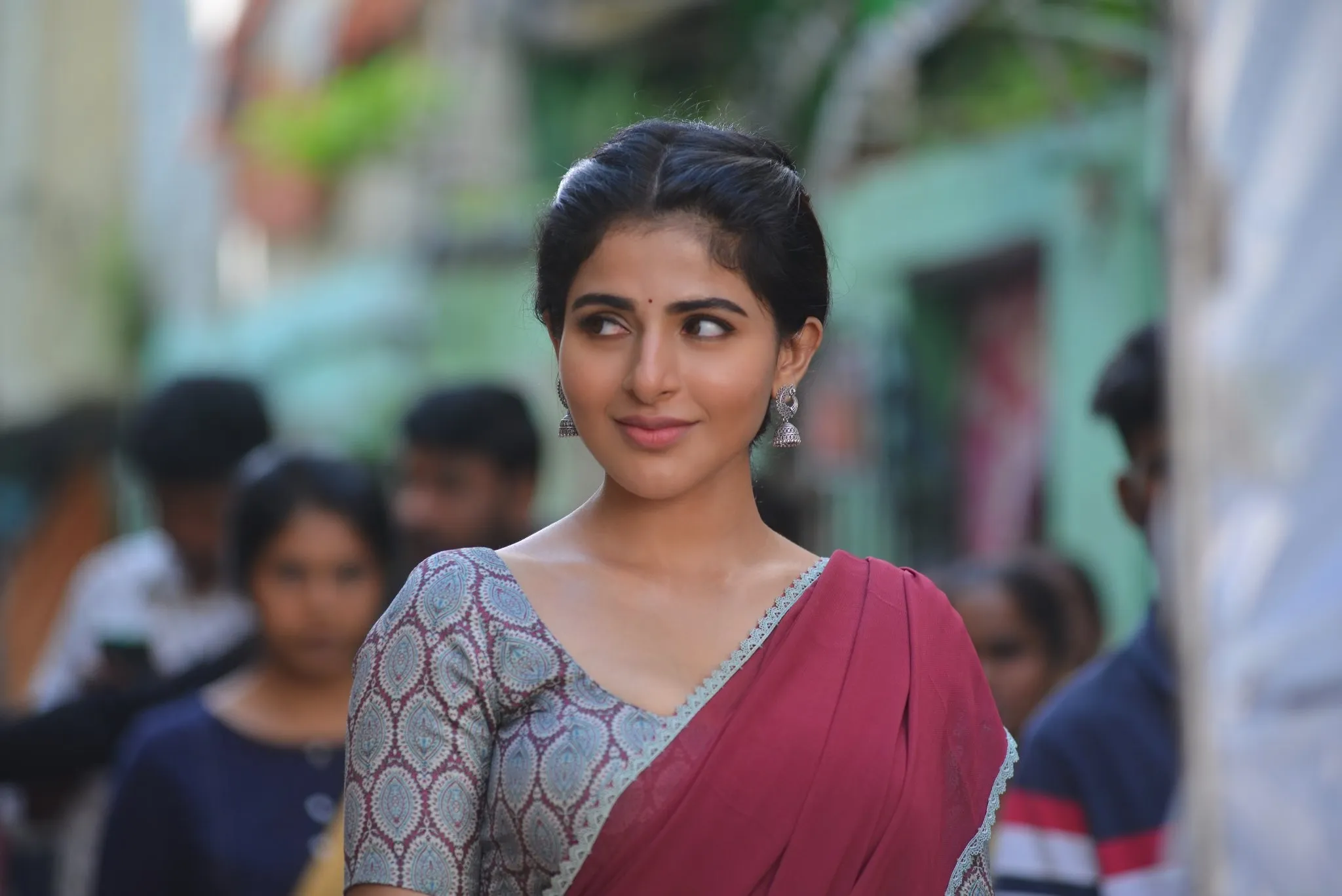 ISWARYA MENON 3