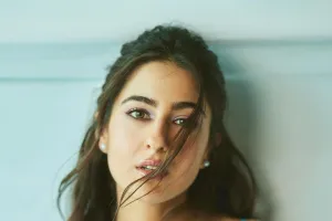 Sara Ali Khan |  సారా అలీ ఖాన్.. అందాలతో దిమాక్ ఖరాబ్